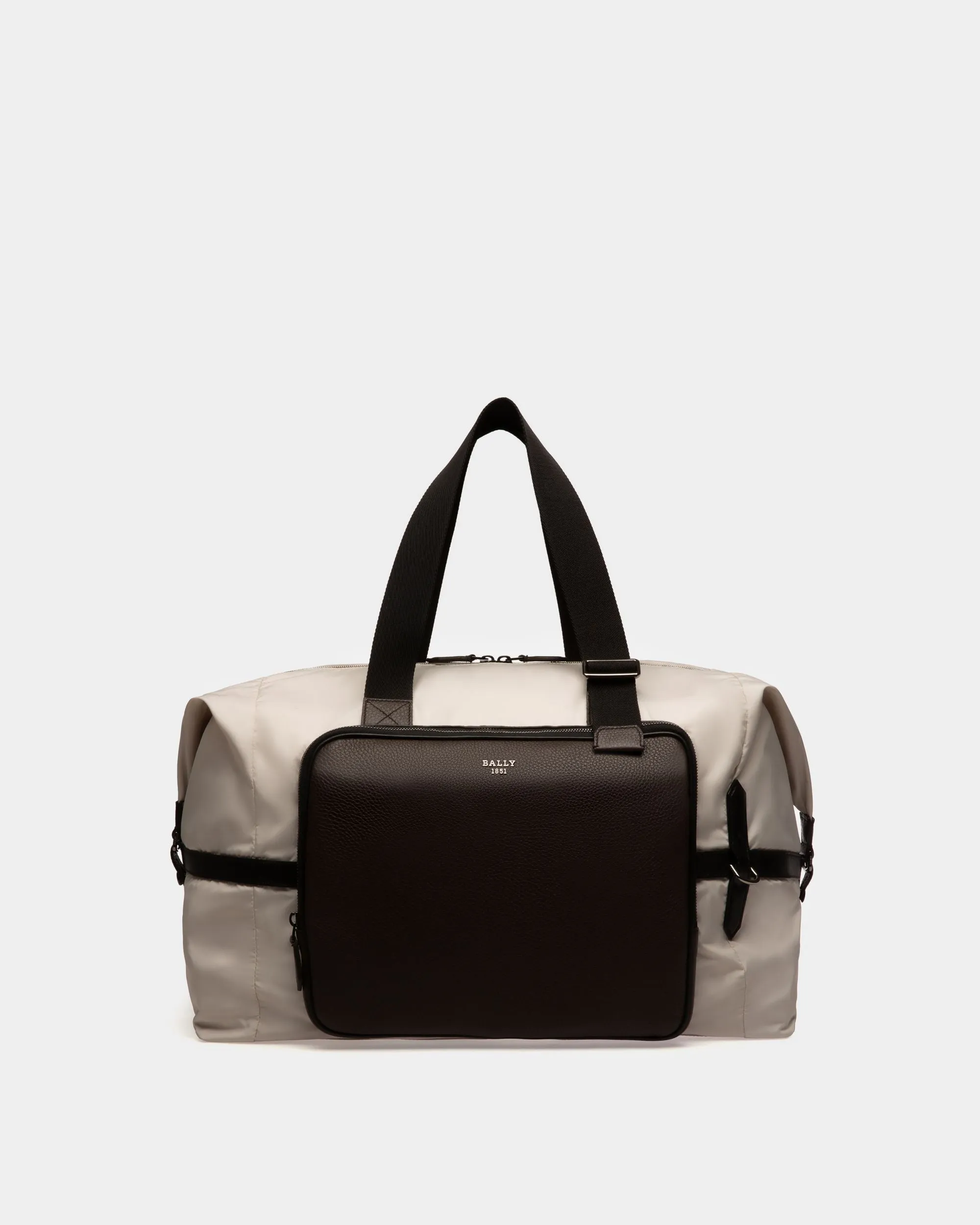 Balten Recycled Nylon Weekender In Denty White