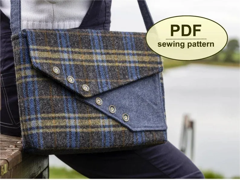 Cley Messenger Bag