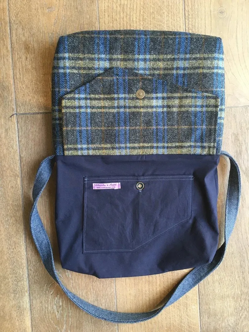 Cley Messenger Bag