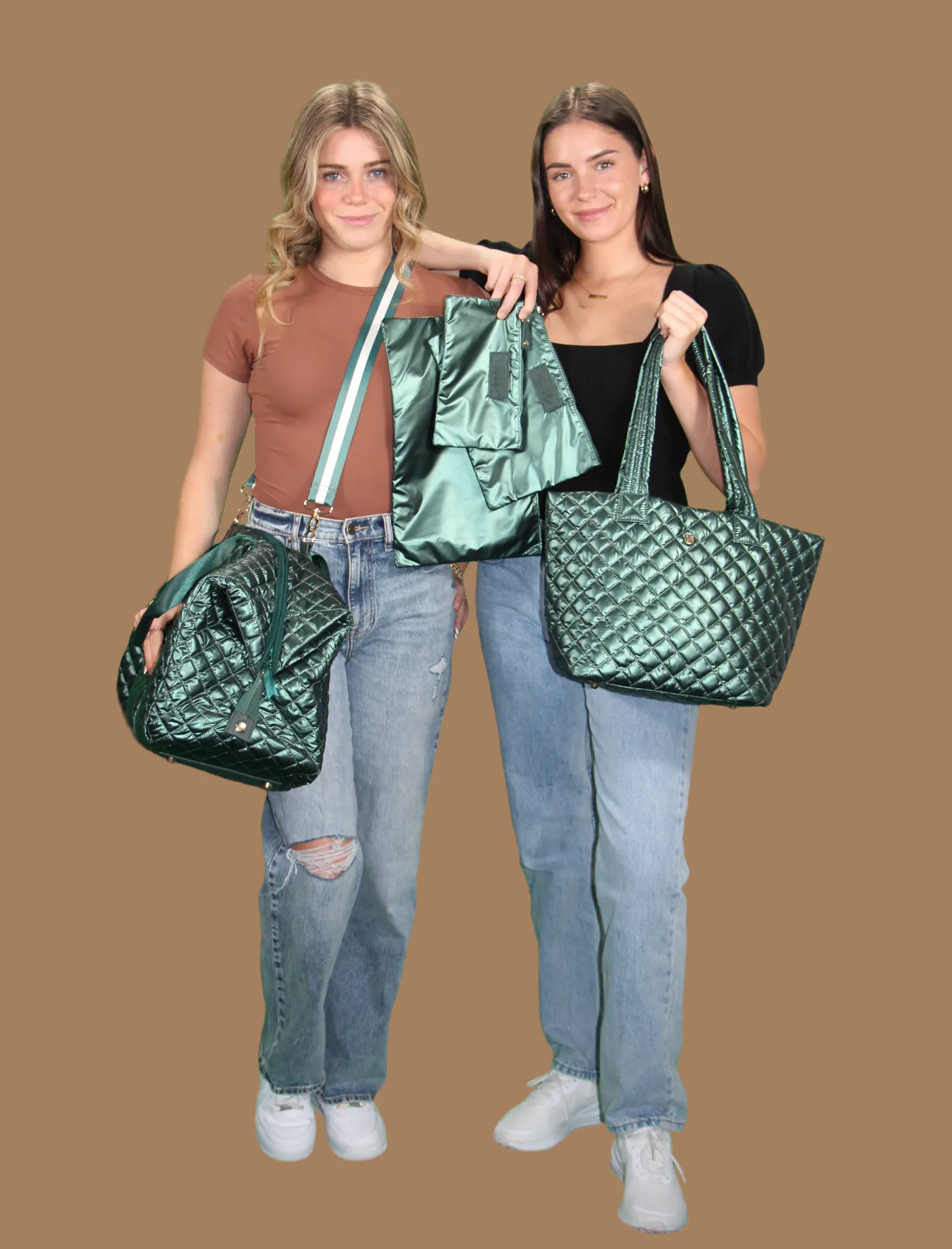 Debbie Diamond Weekender Glossy Pine