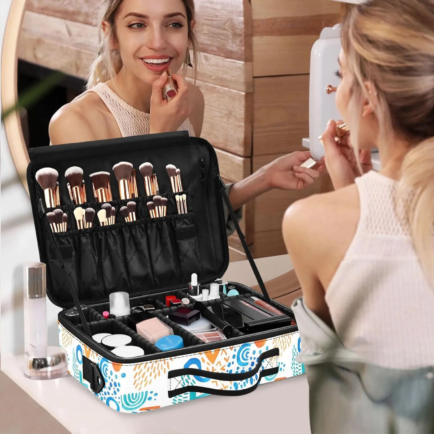 Hard Shell Makeup Pouch Cosmetic Organizer Travel Bag for Women