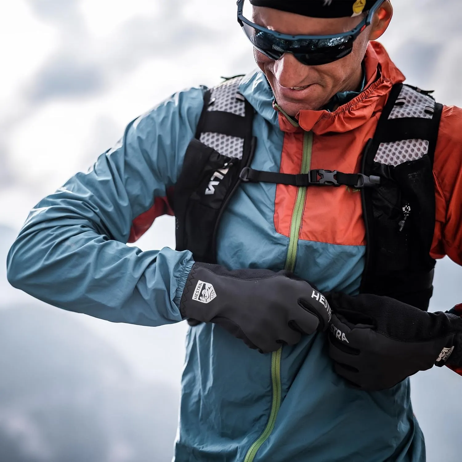 Hestra Bike Runners All Weather Glove for Trail Running, Hiking & Outdoor Training