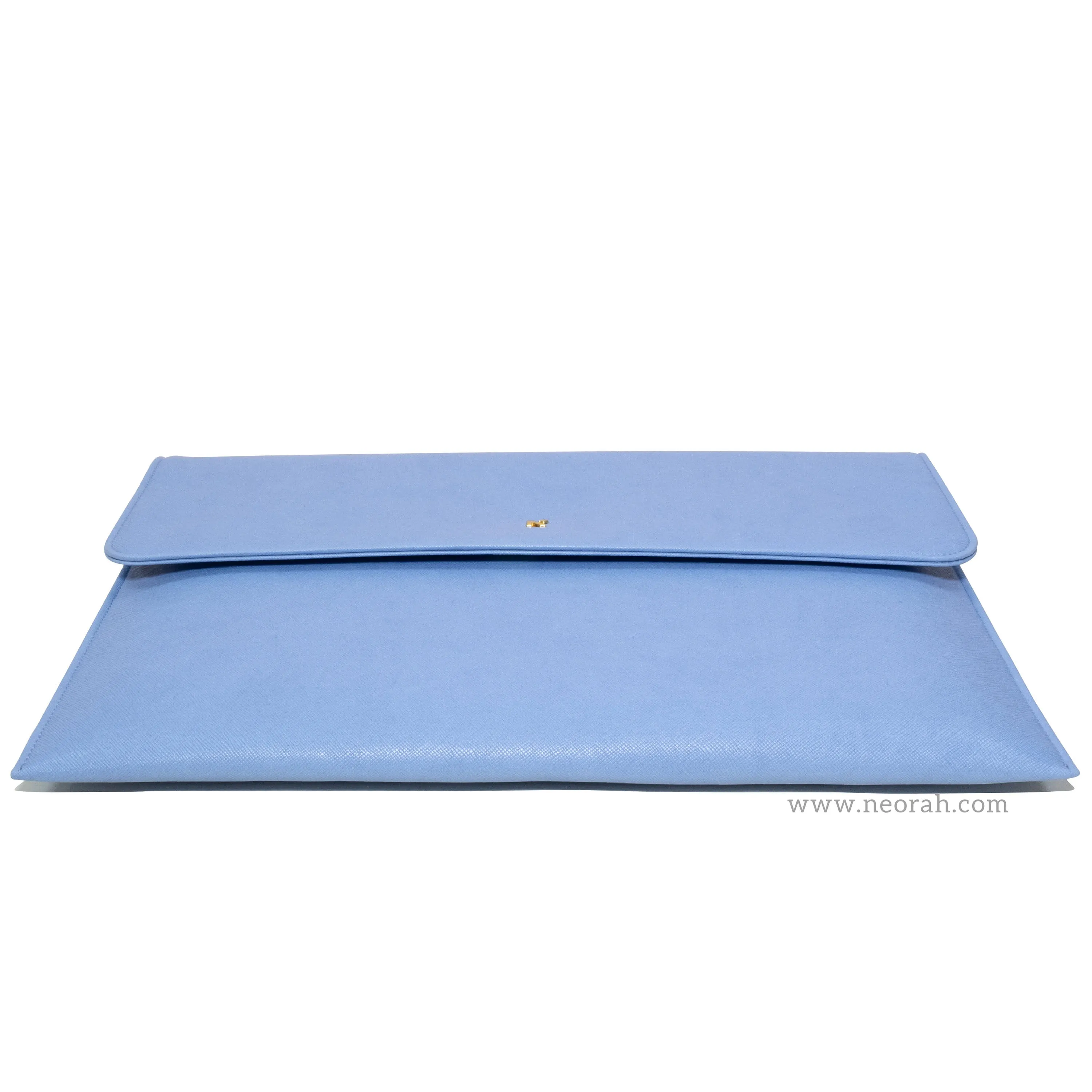 LAPTOP SLEEVE WITH FLAP   MAGNETIC CLOSURE