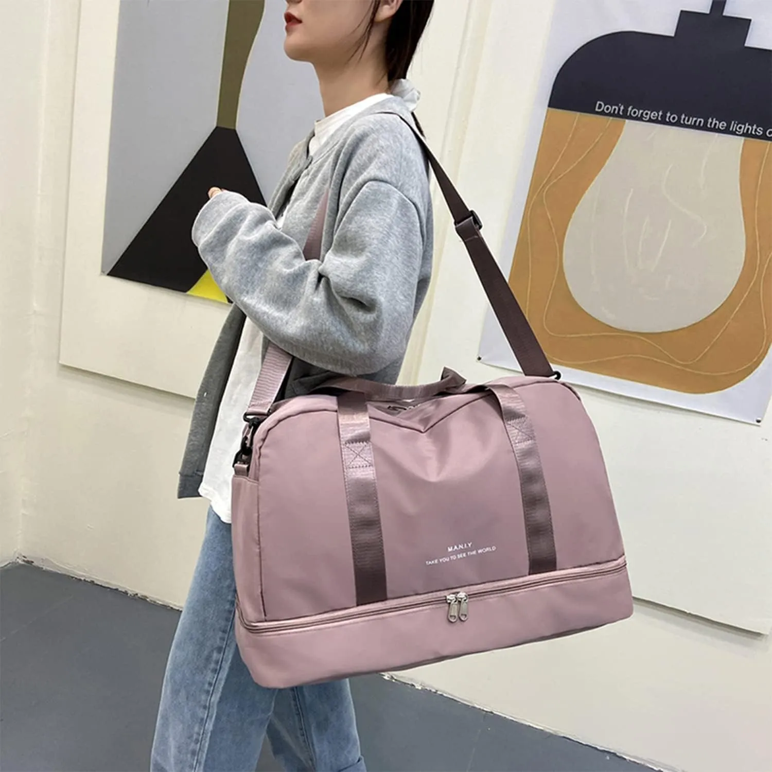 Light Gym Bag for Women, Sports Travel Duffle Bag with with Shoe Compartment & Wet Pocket,Large Capacity Weekender Overnight Aircraft Bag, Travel, Gym, Yoga（Pink）