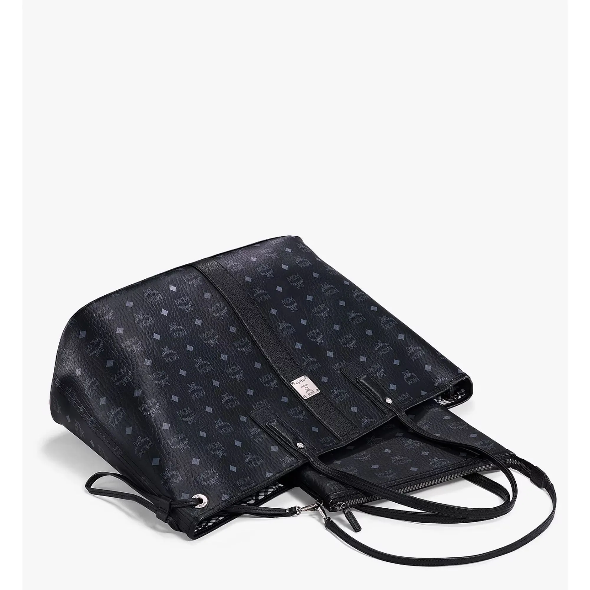 MCM our ultimate lightweight style, the Liz Shopper offers limitless styling opportunities AW20