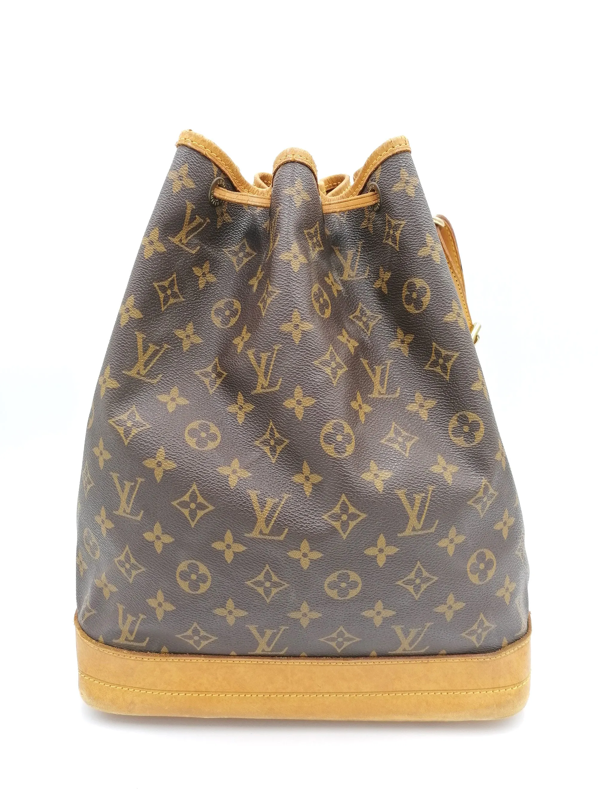 Monogram Canvas Noé