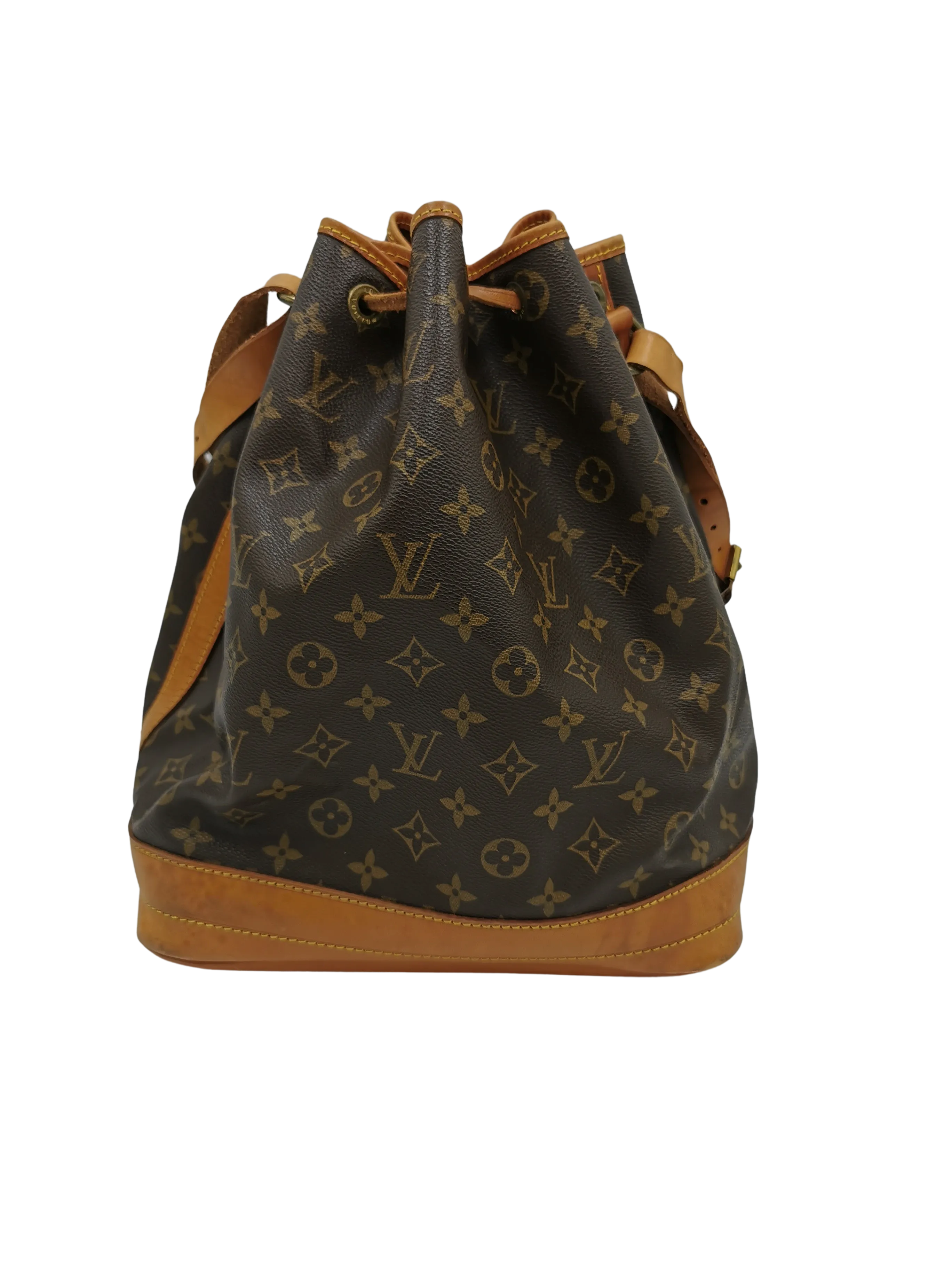 Monogram Canvas Noé