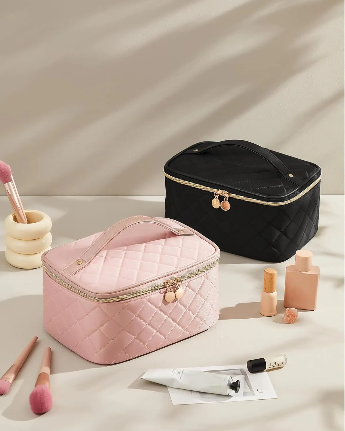 Prite Makeup Bag, Large Capacity Portable Travel Cosmetic Bag, Waterproof Makeup Organizer for Women with Handle and Divider(Black Rhombus)
