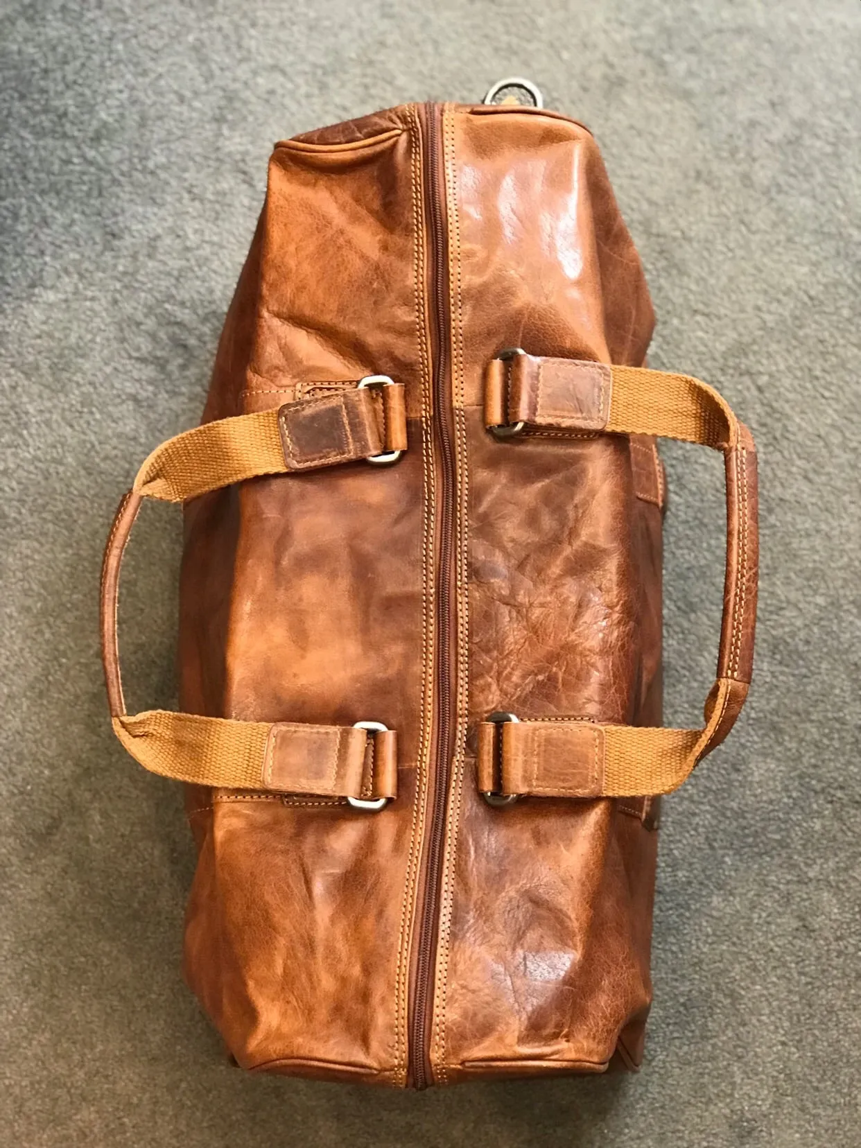 Rugged Hide RH-7320 Cairo Leather Overnight Bag