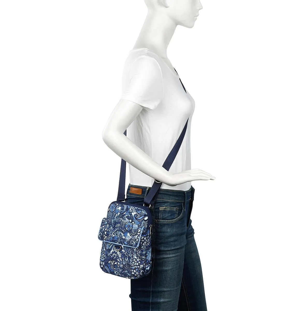 Sakroots New Adventure Wynnie Small Flap Messenger