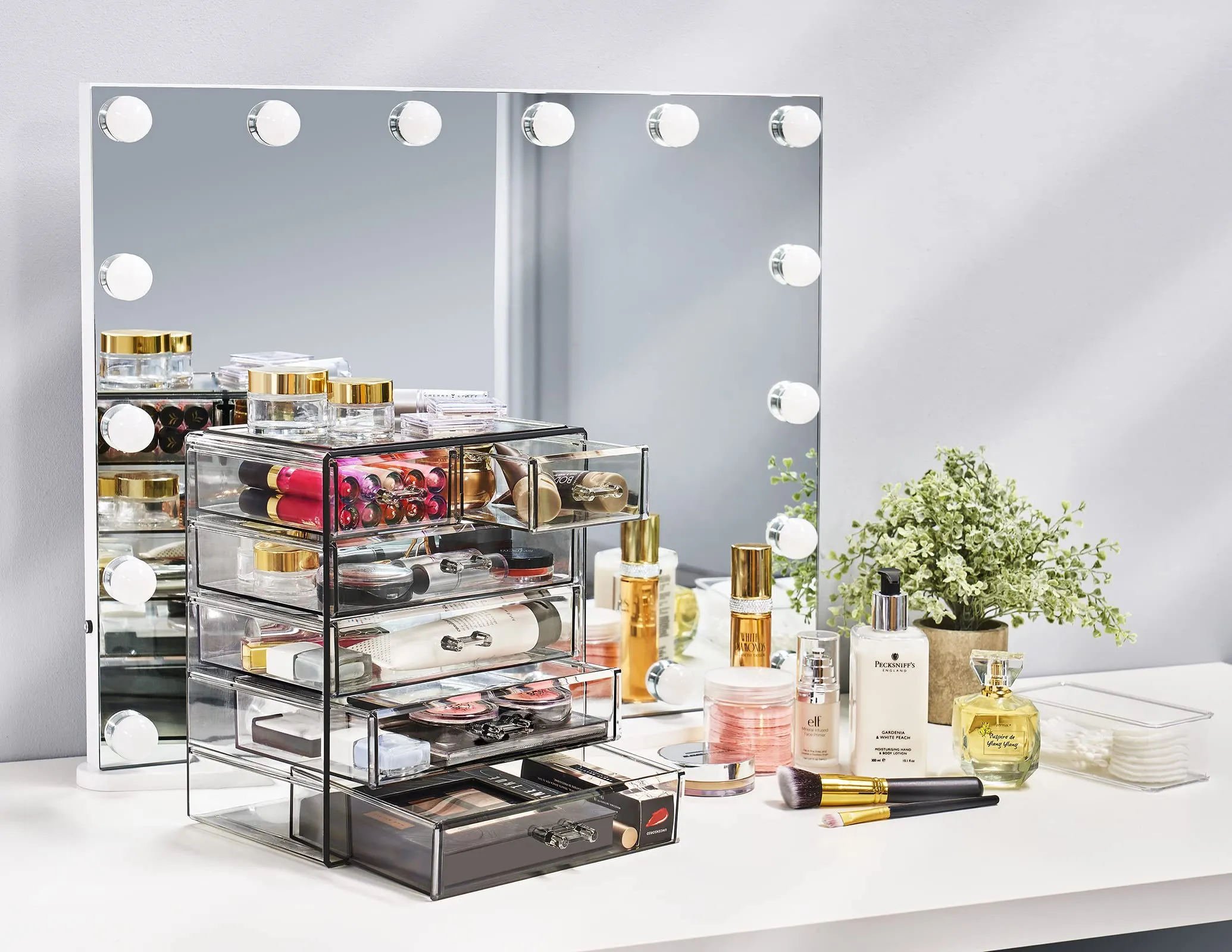 Sorbus Acrylic Makeup Organizer - Organization and Storage Case for Cosmetics Make Up & Jewelry - Big Clear Makeup Organizer for Vanity, Bathroom, College Dorm, Closet, Desk (4 Large, 2 Small Drawers)