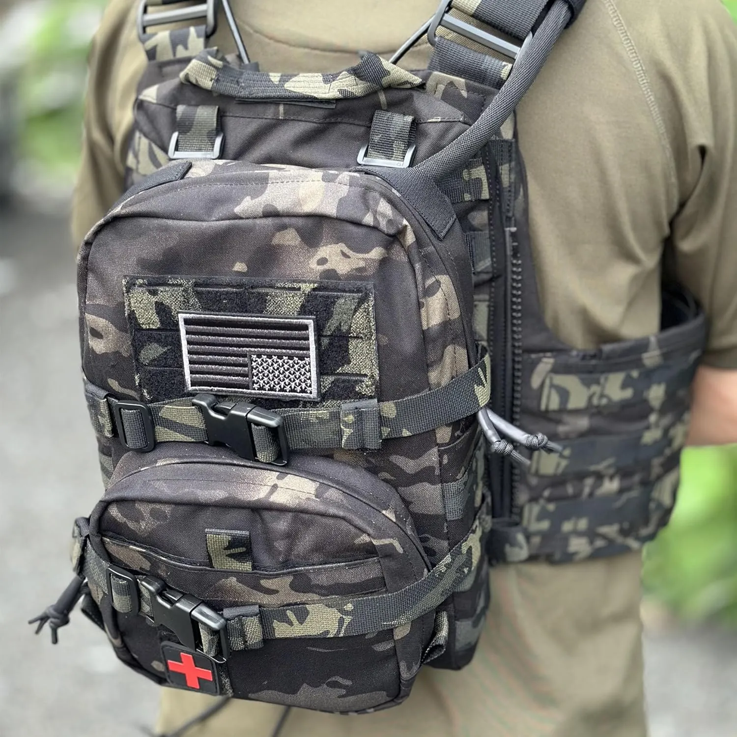 Tactical Mini Molle Hydration Pack,Molle Hydration Carrier with IFAK Pouch&US Flag&Med Patch,Hydropack for 2L Water Bladder