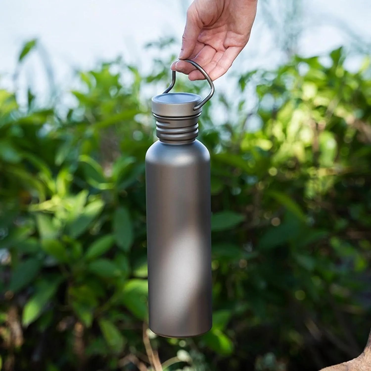 Titanium Outdoor Bottle - Titanium Cycling Bottle, Portable Sports Bottle, Titanium Sports Bottle | bpa-fre Titanium Bottle, Sports Hydration Water Bottle in Titanium for Camping, Travelling