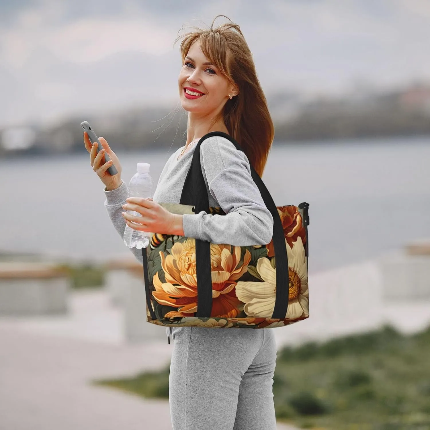 Travel Duffle Bag Chrysanthemum Bee Weekender Overnight Bags Luggage Bag for Women Men Waterproof Sports Gym Bag Hand Bag with Shoulder Strap